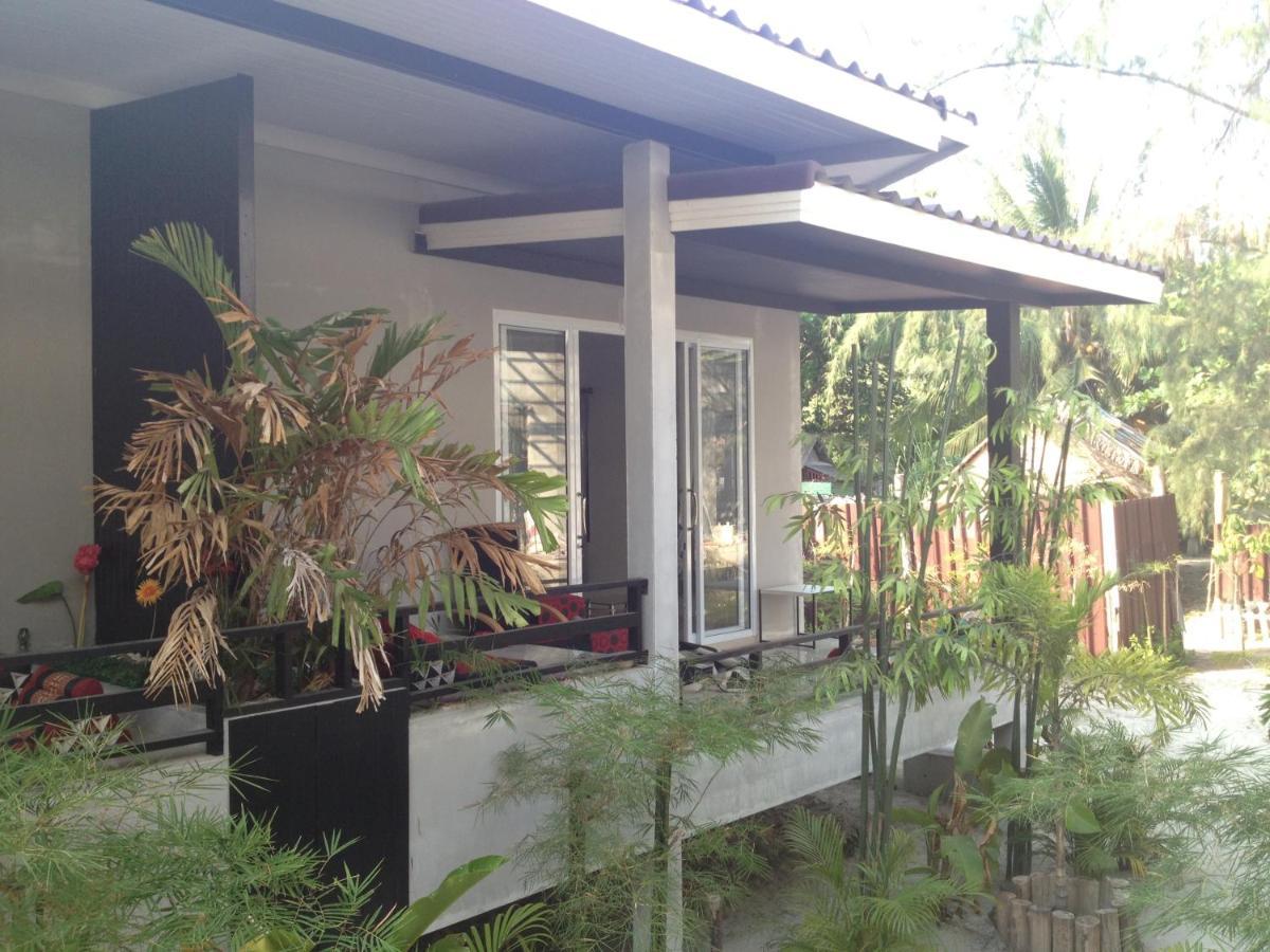 Phangan Cove Beach Resort Srithanu Quarto foto